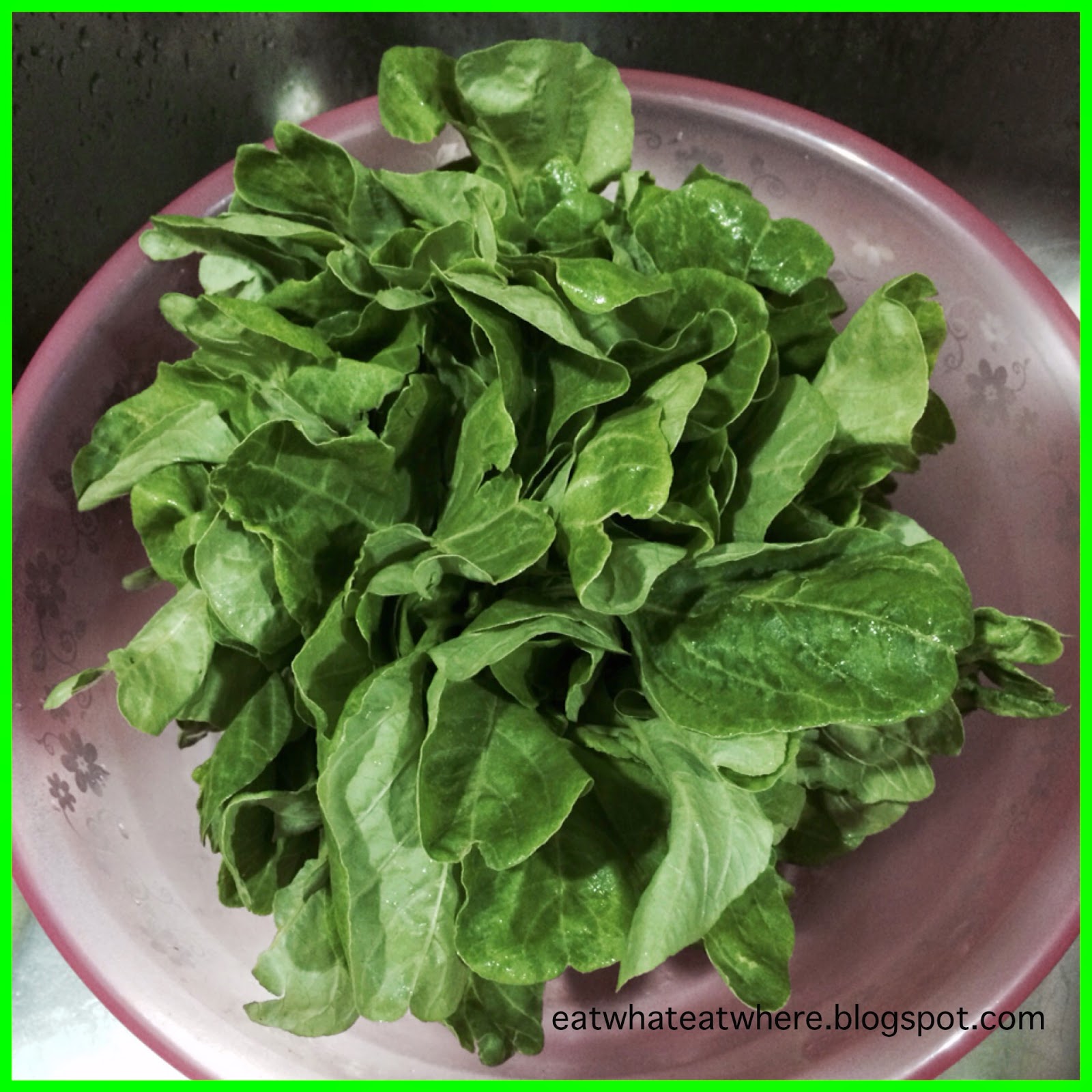 Eat what, Eat where? ewew cooks Baby Chinese Spinach Soup (with Eggs & Silverfish)